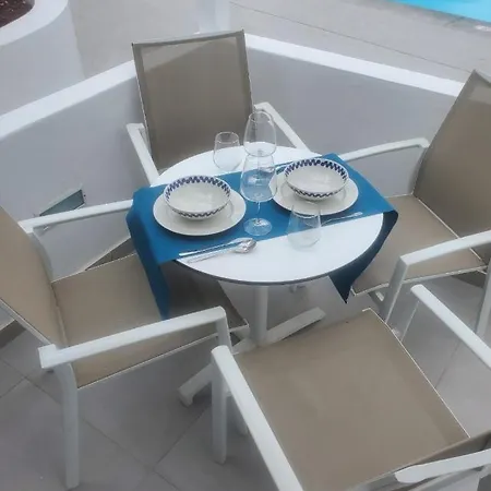 Atlantic View 2b 2 Bedroom Ground Floor, Complex Featured On A Place In The Sun アパート *