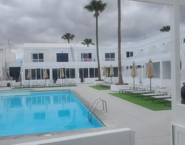 Atlantic View 2b 2 Bedroom Ground Floor, Complex Featured On A Place In The Sun * プエルト・デル・カルメン